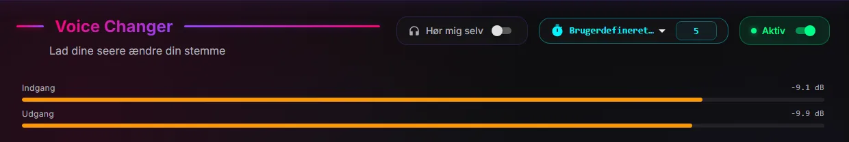 Voice Changer-siden med kontakten Hør mig selv øverst og målerne Indgang og Udgang i den orange zone